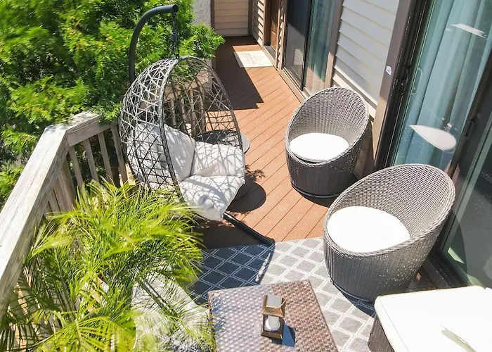 Luxury Ocean Condo, Walk To Beach, Outdoor Pool, Tennis, Pickleball * Ocean City